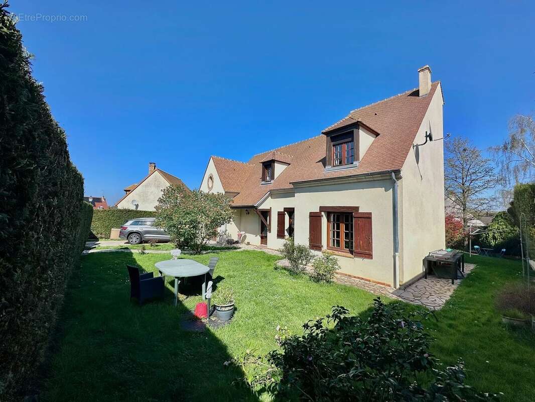 Maison à SAINT-GERMAIN-DE-LA-GRANGE