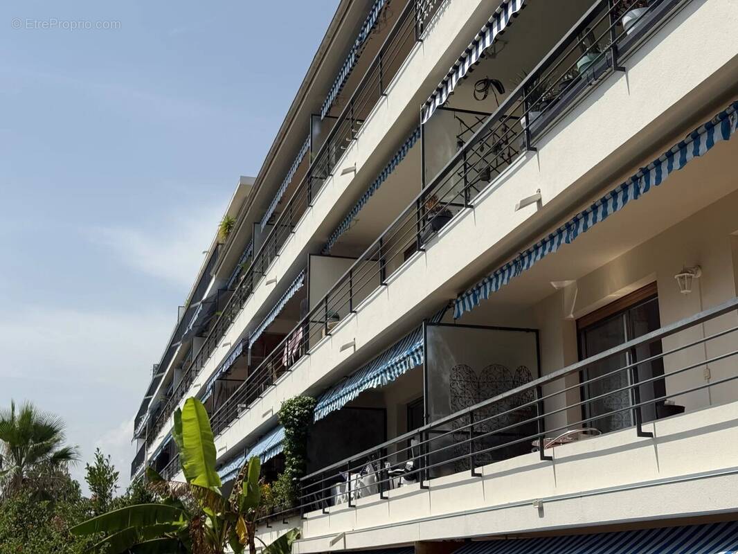 Appartement à LE CANNET