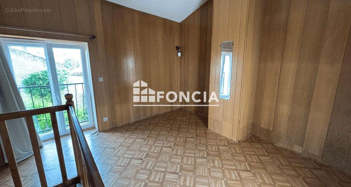 Maison à NEUVILLE-DE-POITOU