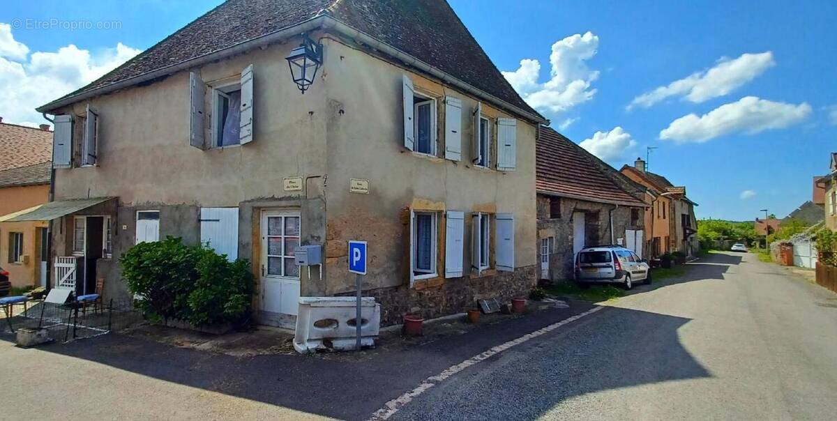 Photo 1 - Maison à LA CLAYETTE