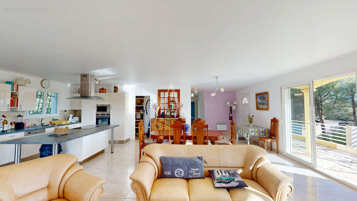 Maison à SAINT-ANDRE-DE-ROQUELONGUE