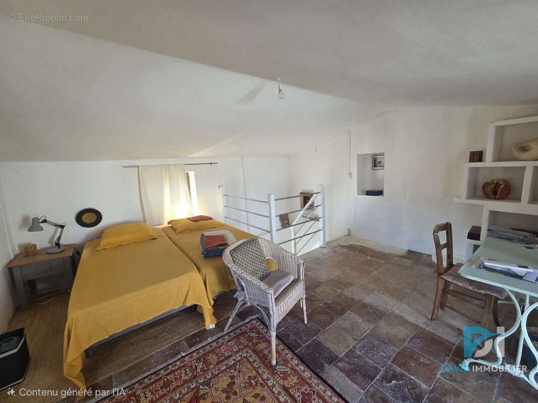 Maison à ALIGNAN-DU-VENT
