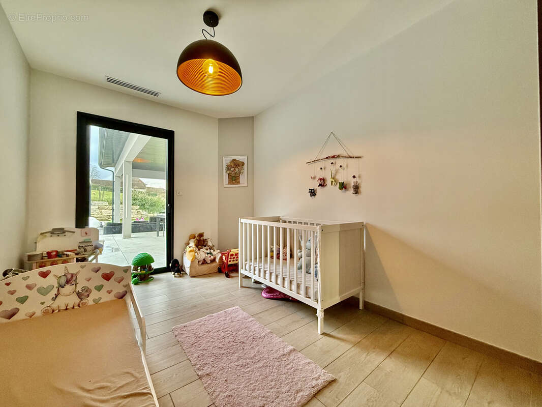 Maison à SAINT-CHEF