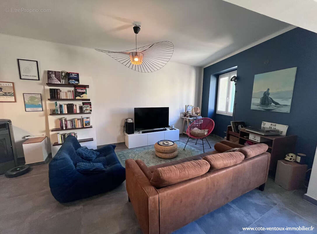 Maison à PERNES-LES-FONTAINES