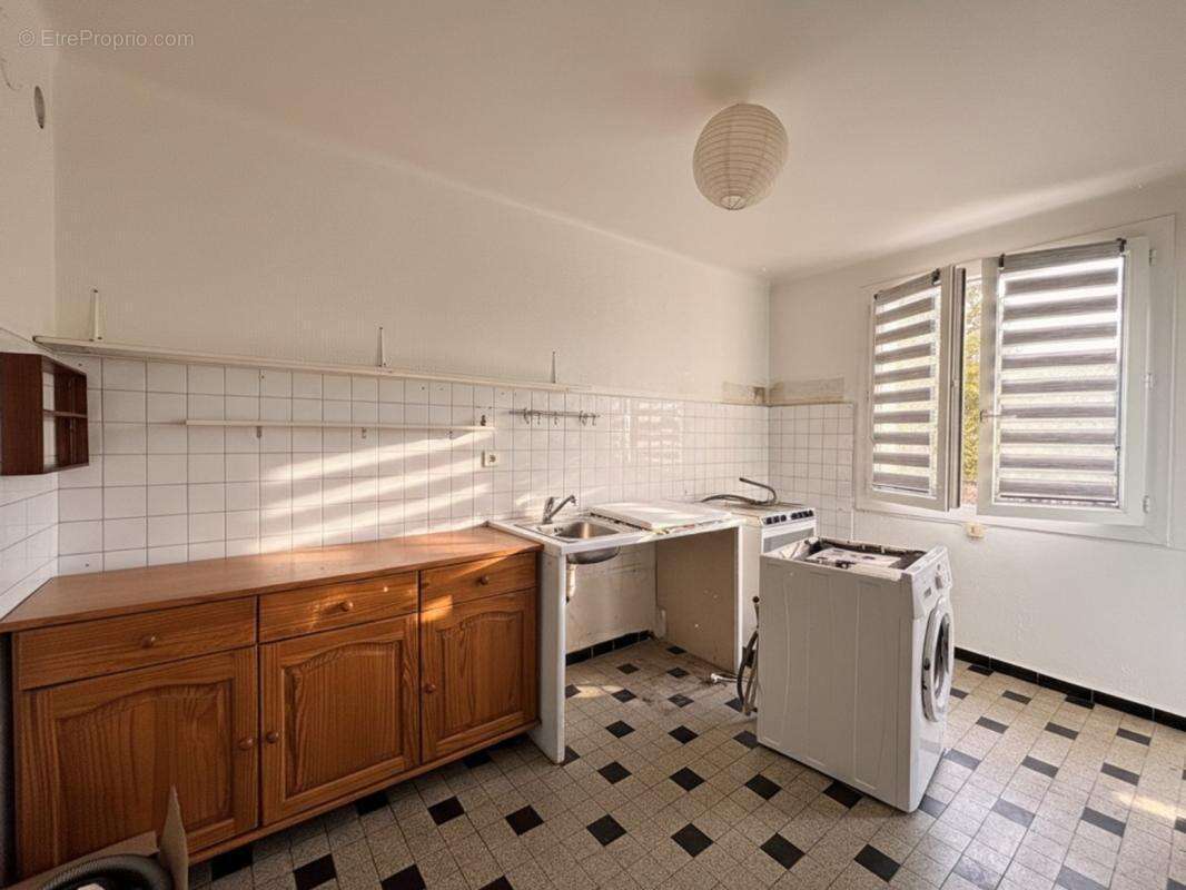 Maison 255 m² à Suze-La-Rousse  - photo 14