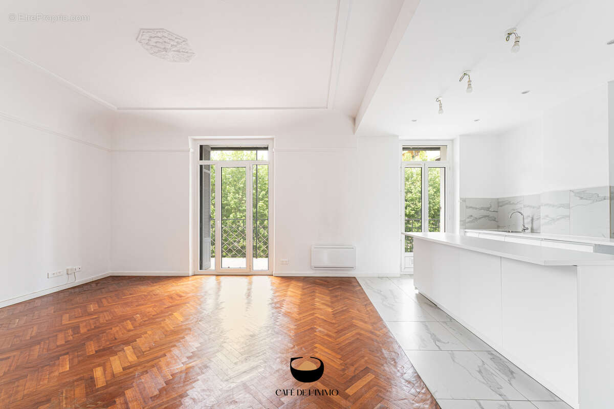 Appartement à MARSEILLE-8E