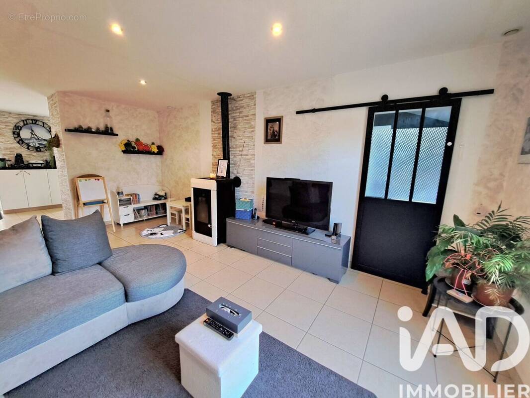 Photo 1 - Maison à LA MERLATIERE