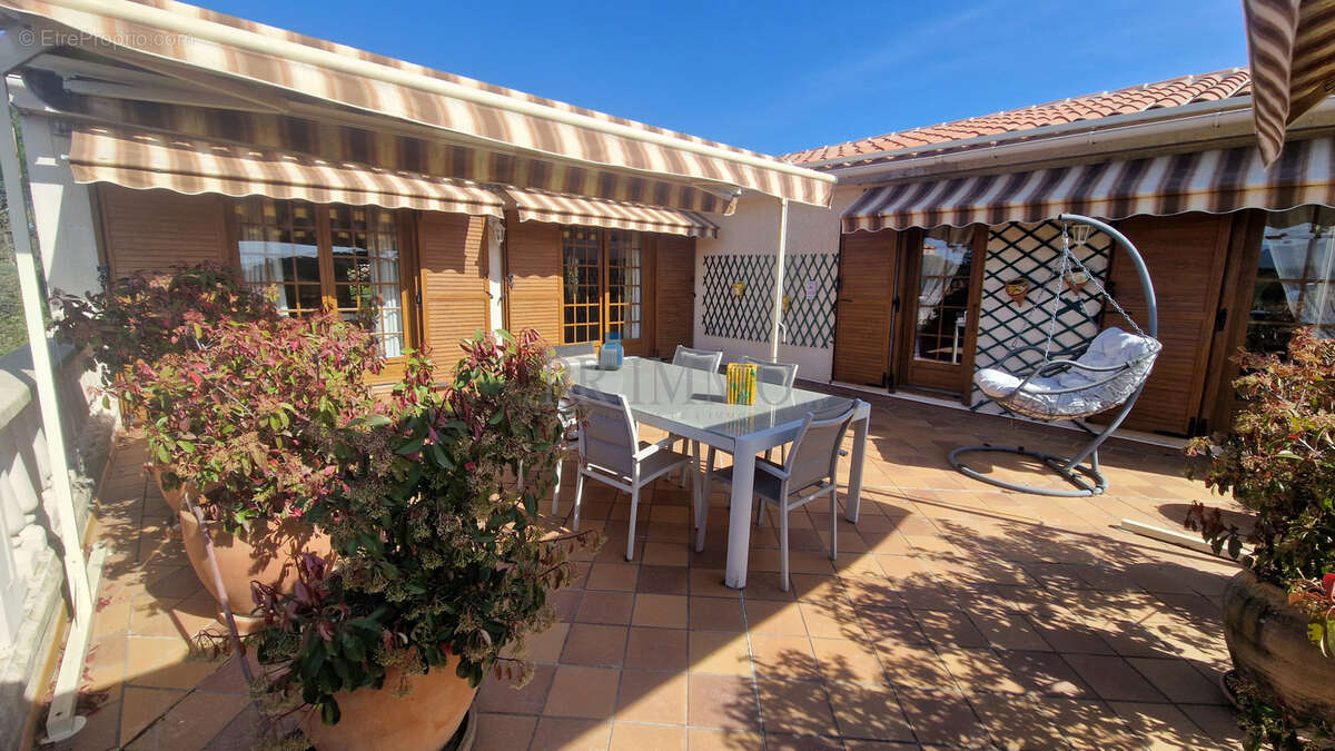 Maison à FREJUS
