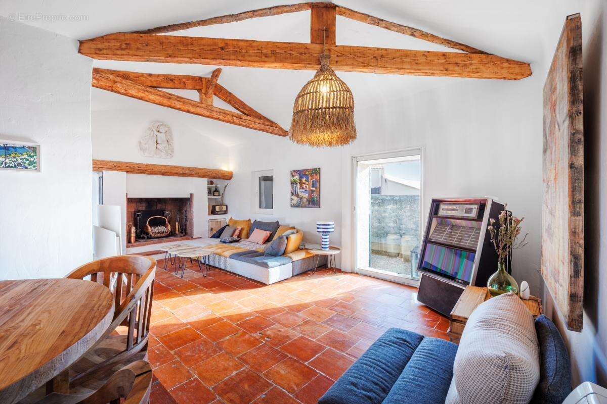 Maison 8 pièces 215 m² à vendre à Cassis (13260) - photo 5
