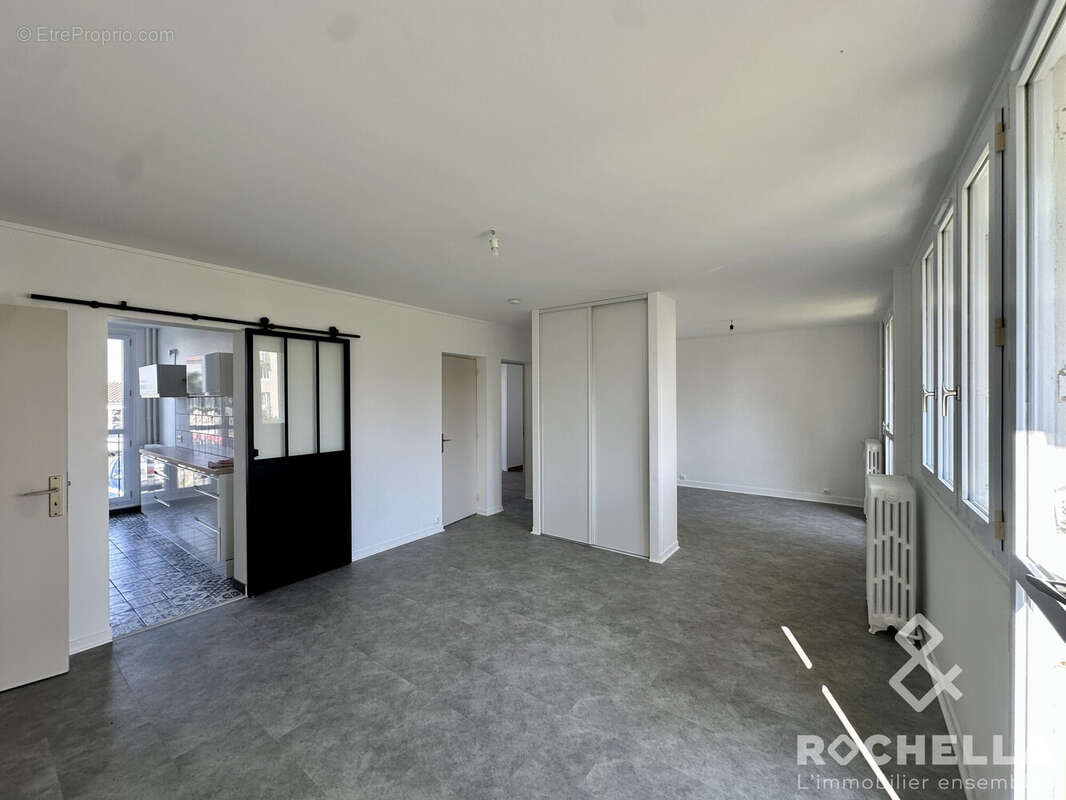 Appartement 78 m² à Rochefort  - photo 5