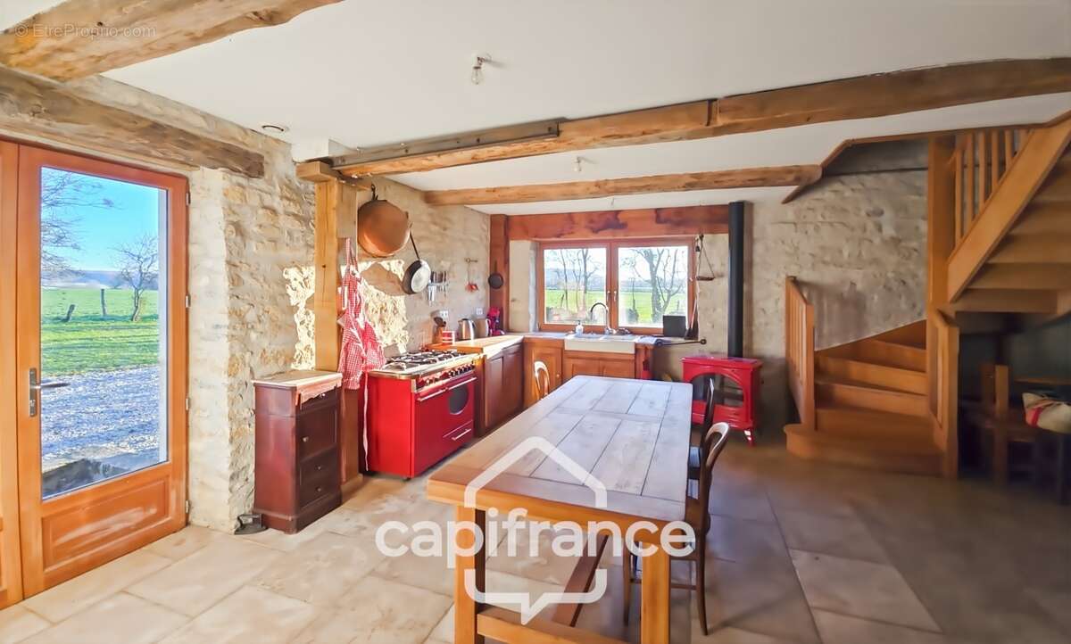 Nièvre (58) – Propriété de caractère avec piscine au cœur de la Bourgogne - photo 11