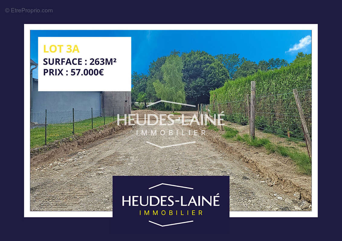 Terrain à LE VAL-SAINT-PERE