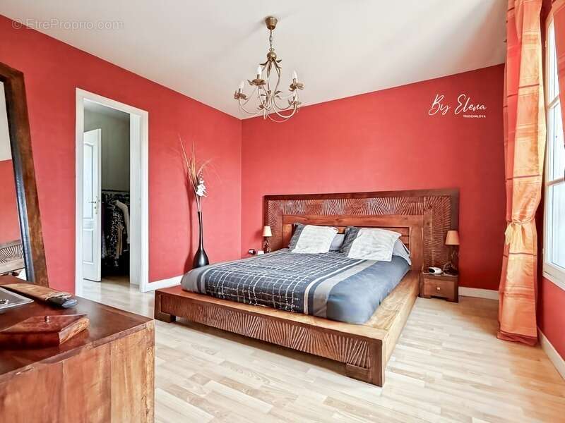 Maison à CLAYE-SOUILLY