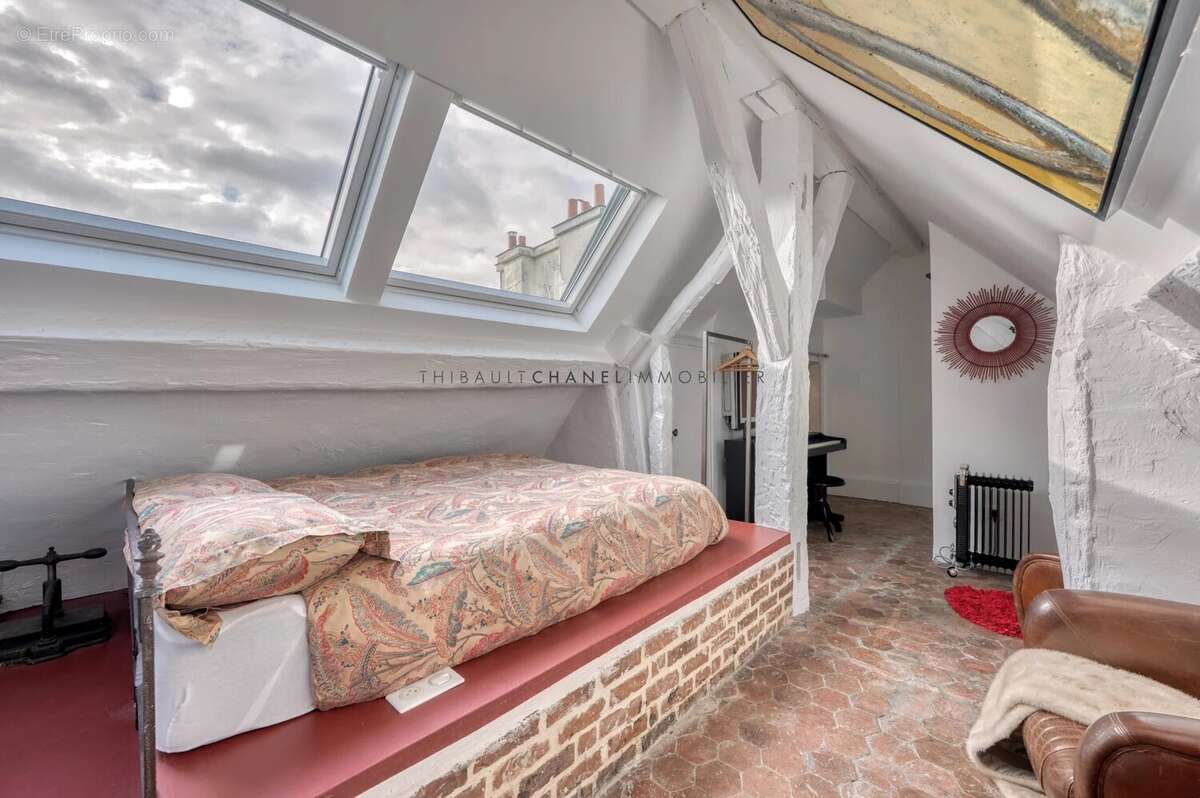 Appartement à PARIS-10E