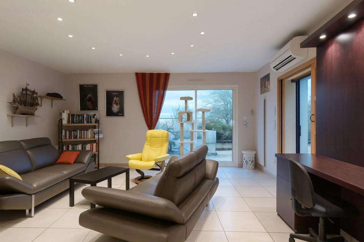 Maison à PERPEZAC-LE-NOIR