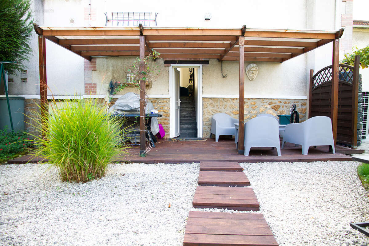 Maison à VILLENEUVE-LE-ROI