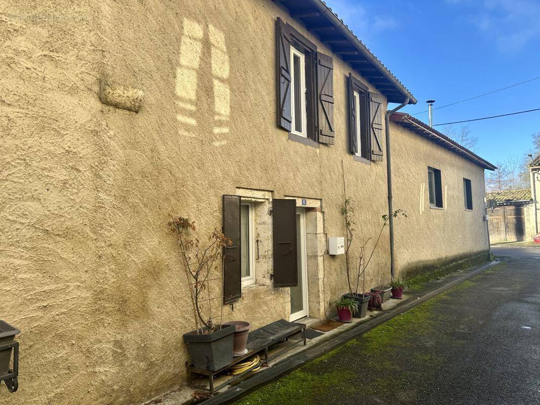 Maison à MAUVEZIN