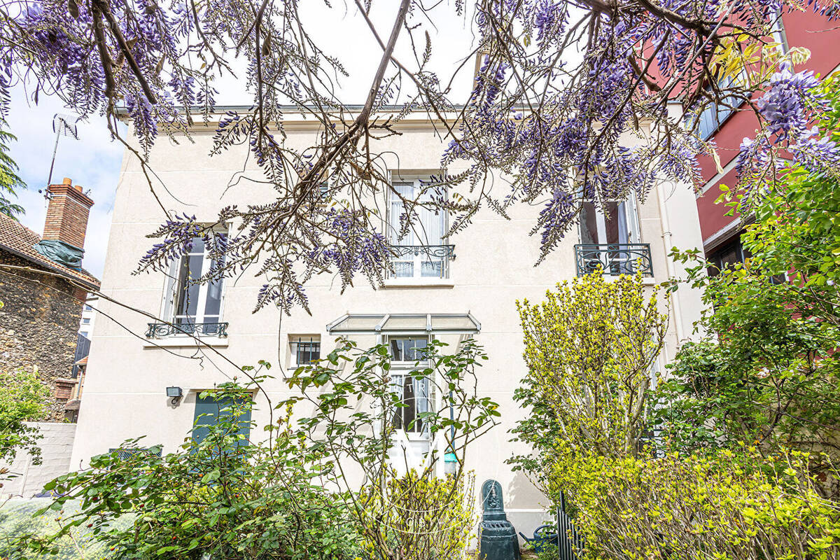 Maison à MONTROUGE