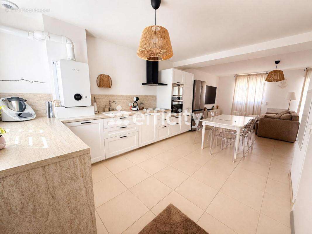 Maison à LANCON-PROVENCE