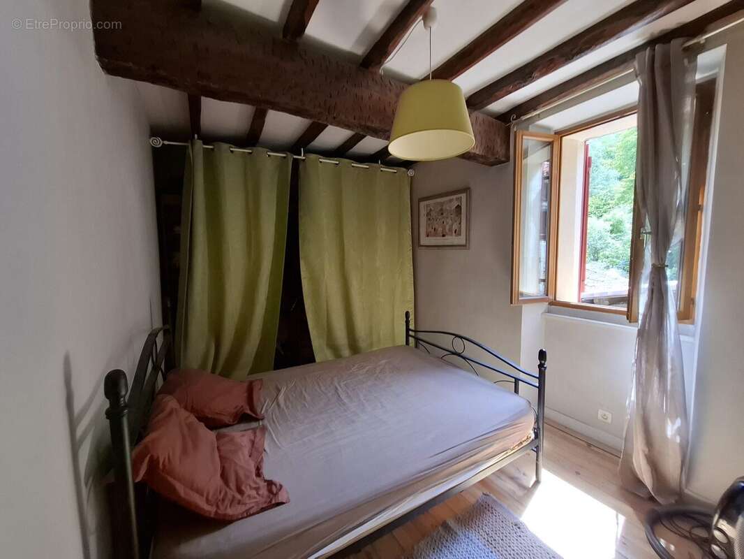 Maison 111 m² à Ganac  - photo 7