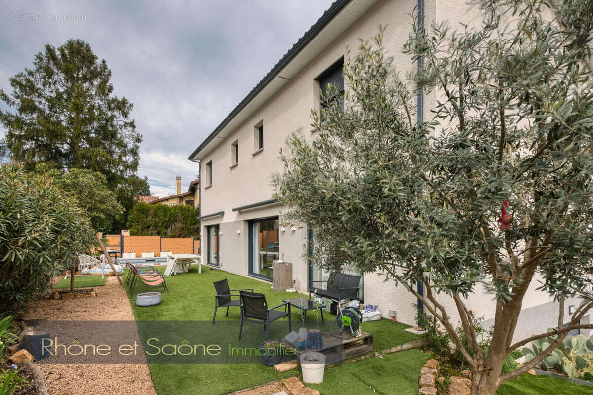 Photo 2 - Maison à ALBIGNY-SUR-SAONE