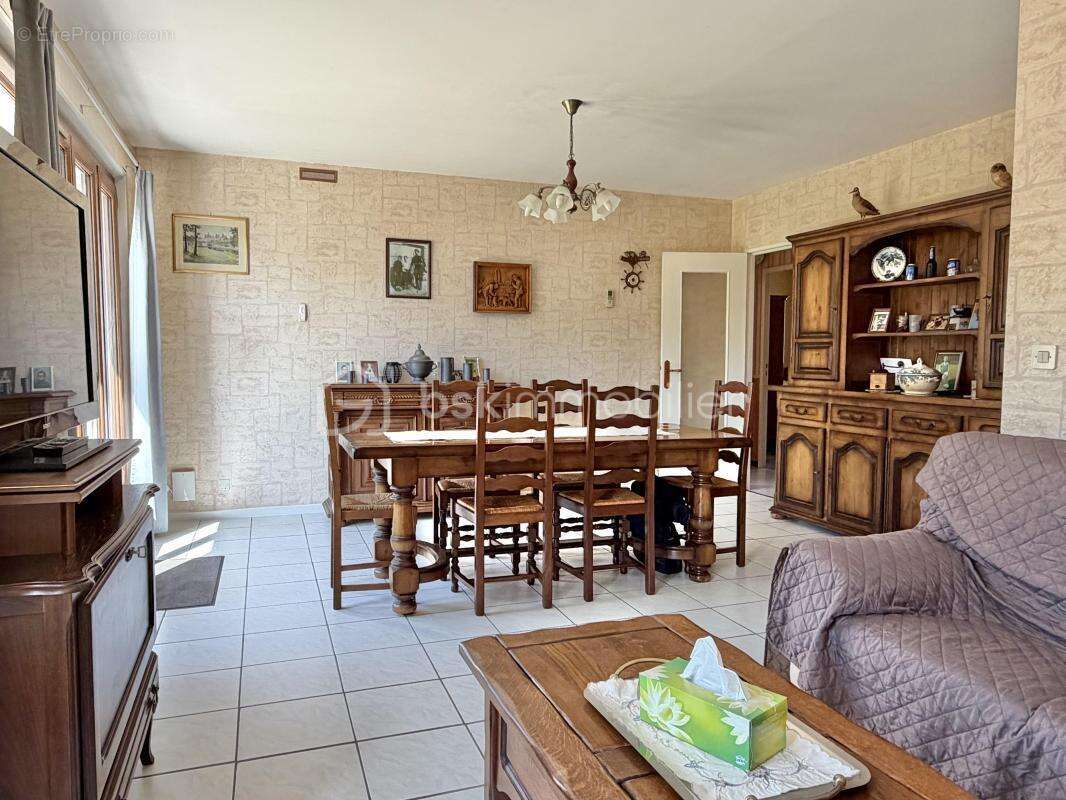 Maison à VILLEBLEVIN