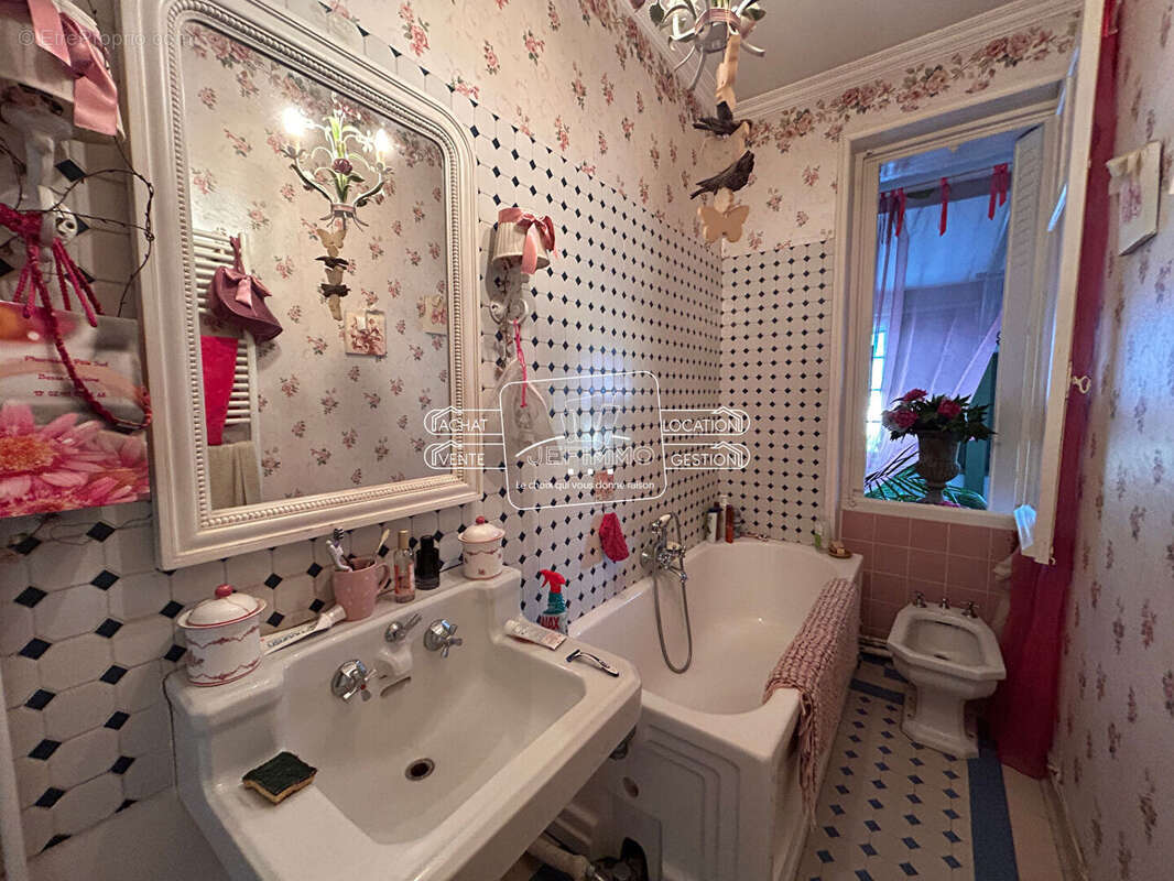 Maison à SAINT-JULIEN-DE-CONCELLES