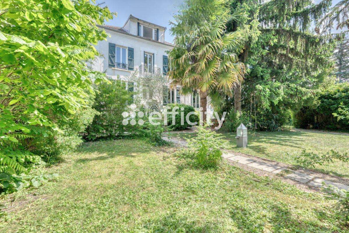 Maison à NEUILLY-PLAISANCE