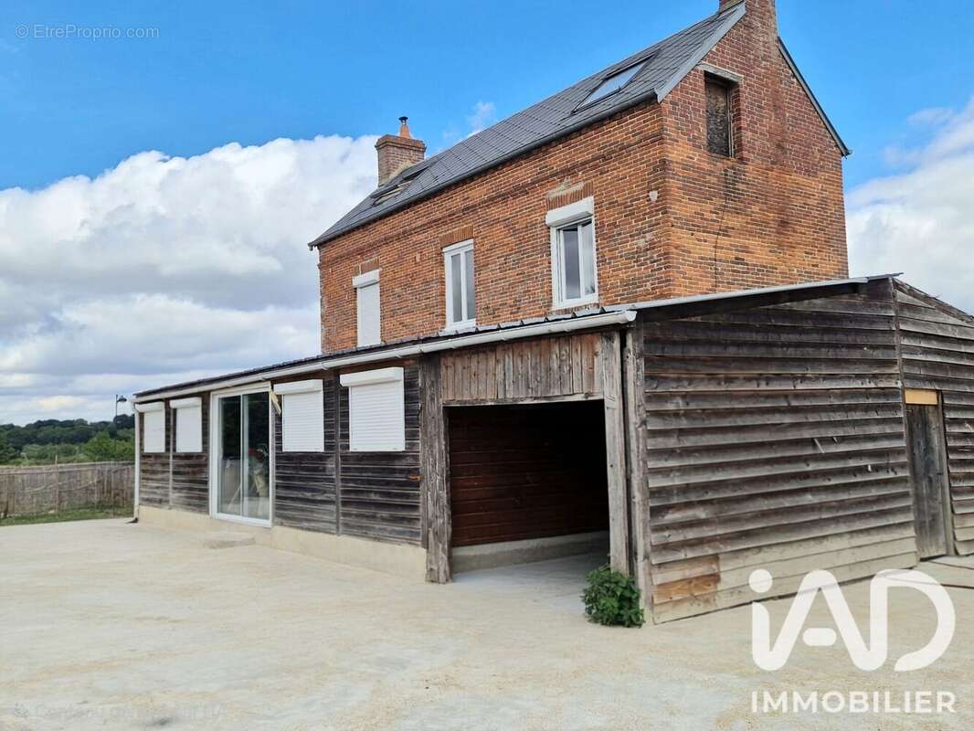 Maison 125 m² à La Vespiere  - photo 2