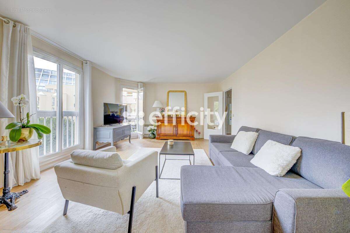 Appartement à ISSY-LES-MOULINEAUX