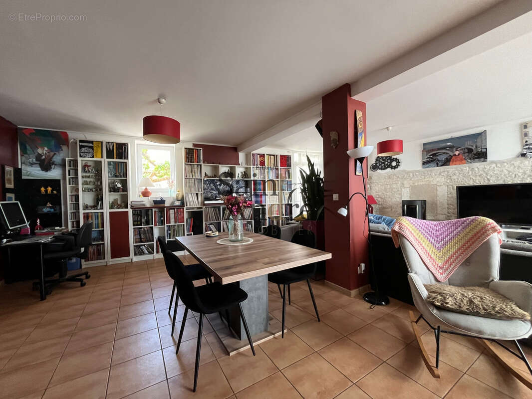 Maison à CHAMPNIERS