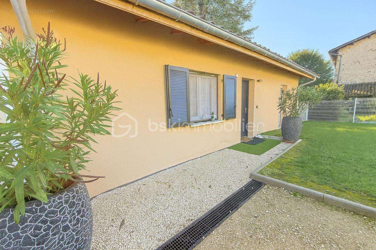 Maison à CHATTE