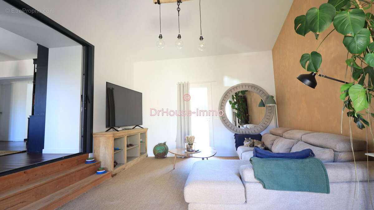 Maison à BLANQUEFORT