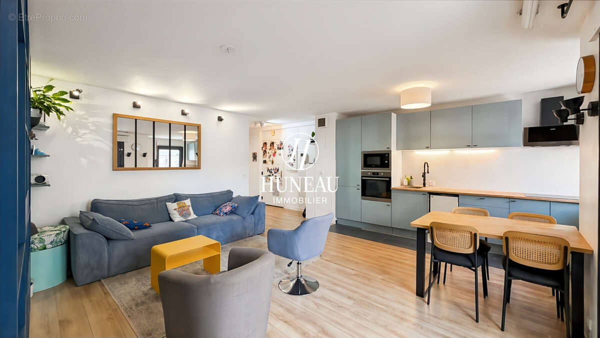 Appartement à PARIS-18E