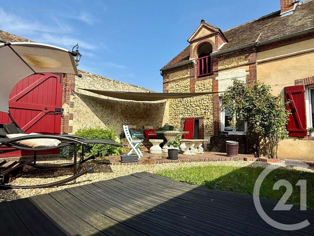 Maison à VERT-EN-DROUAIS