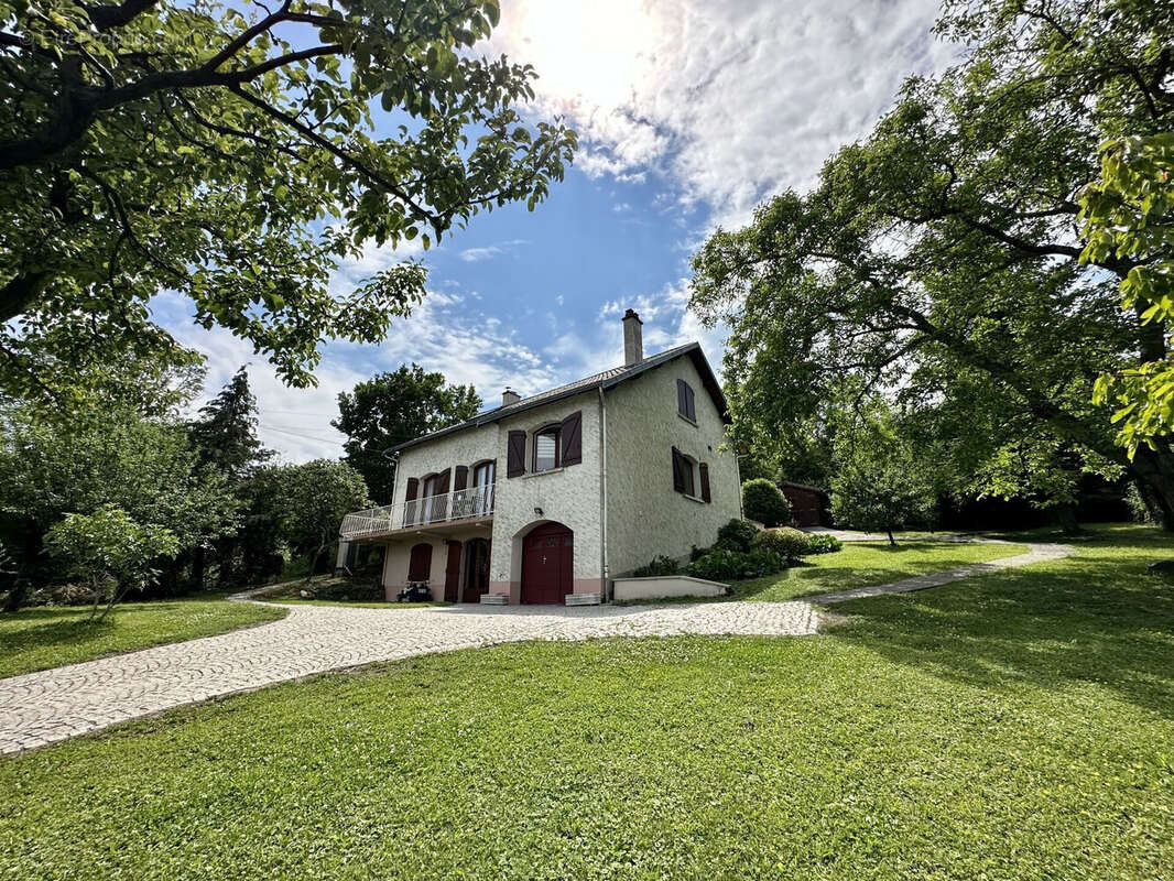 Maison 220 m² à Chateaugay  - photo 2