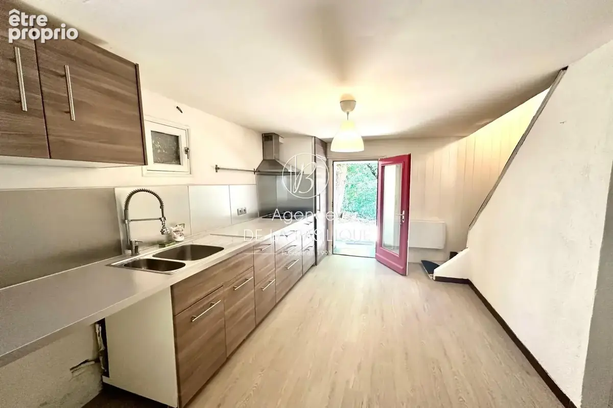 Maison 3 pièces 68 m² à vendre à Saint-Maximin-La-Sainte-Baume (83470) - photo 3