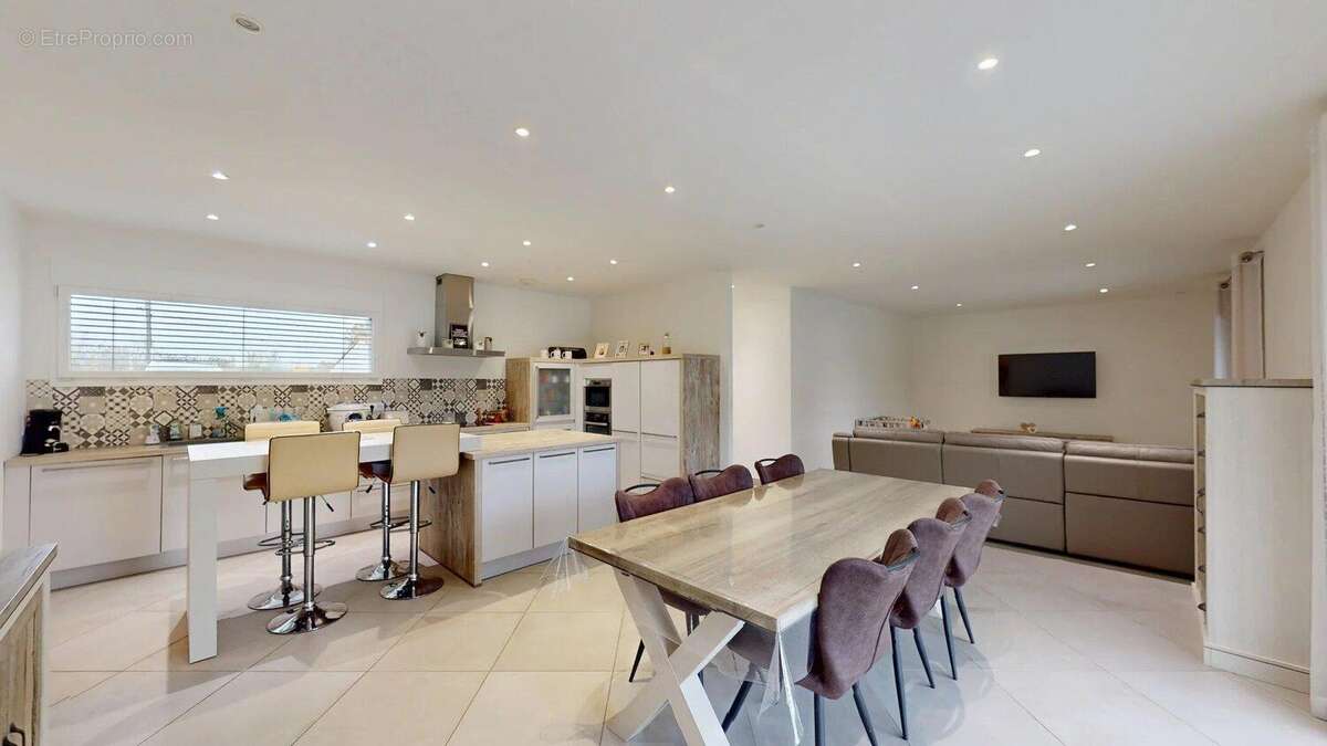 Photo 2 - Maison à SAINT-MOMELIN