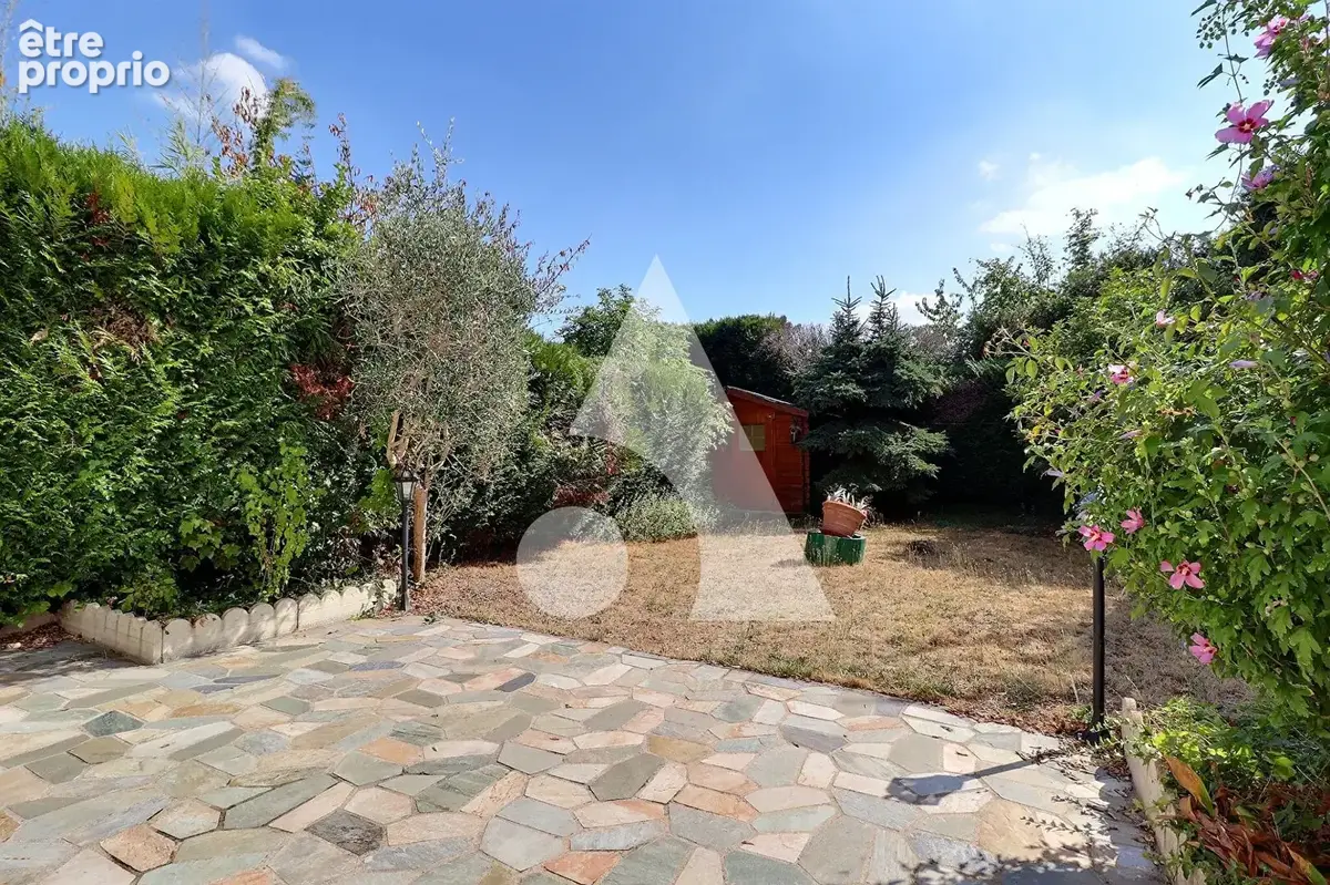 Pavillon individuel avec jardin - quartier Pasteur proche gare - photo 2