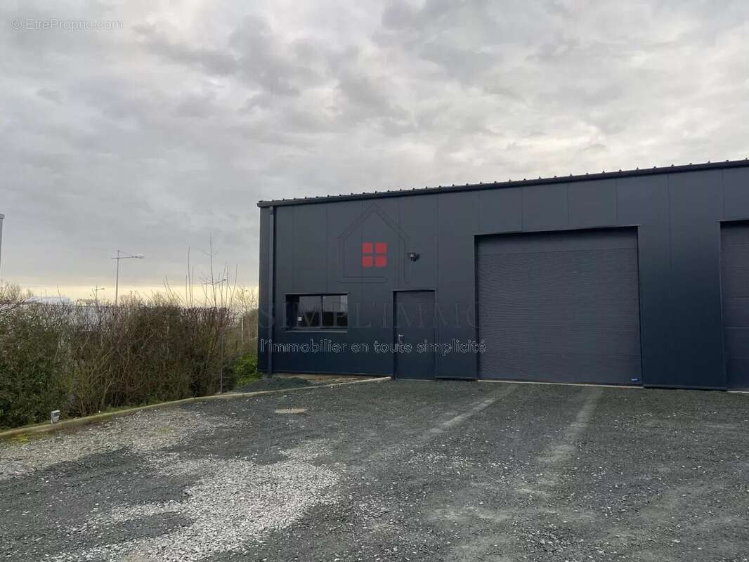 Commerce à SAINT-MEDARD-D'AUNIS