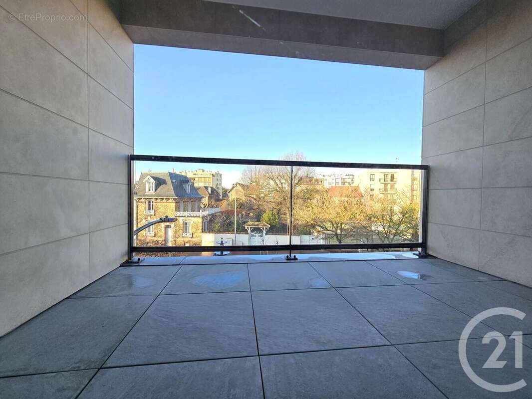 Appartement à SAINT-MAUR-DES-FOSSES