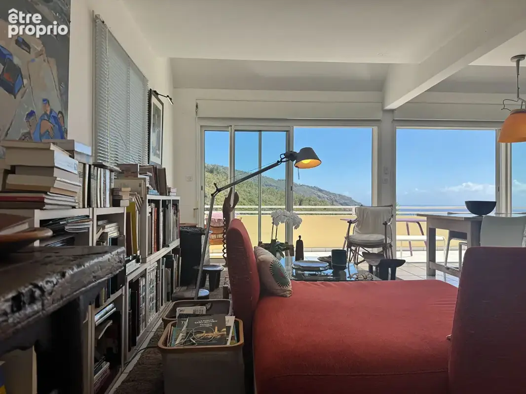 A VENDRE - Saint-Denis La Colline des Camélias - Appartement T3 avec vue panoramique et triple exposition - photo 8