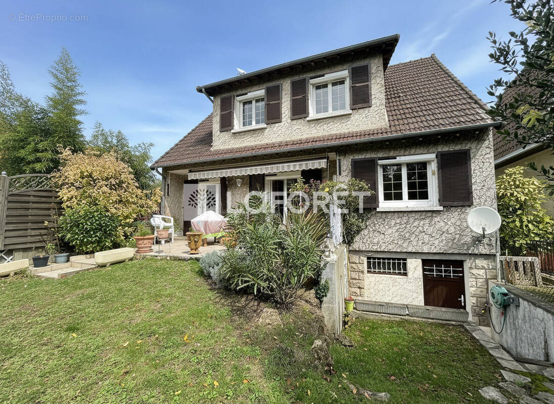 Maison à VIRY-CHATILLON