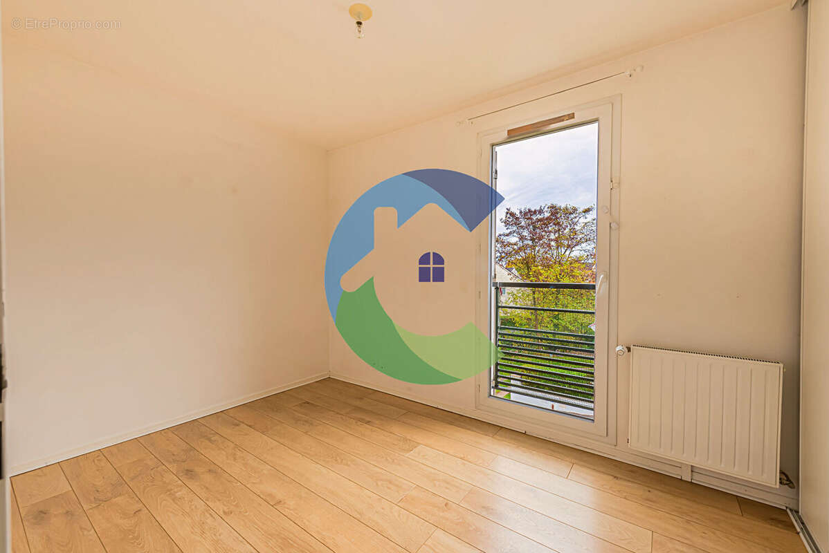 Appartement à EPINAY-SUR-ORGE