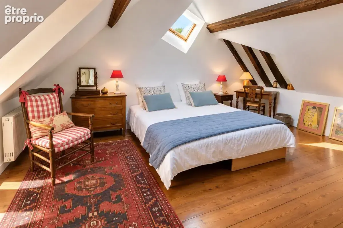 Tres belle maison ancienne de 8 pieces en parfait etat avec garage - photo 10