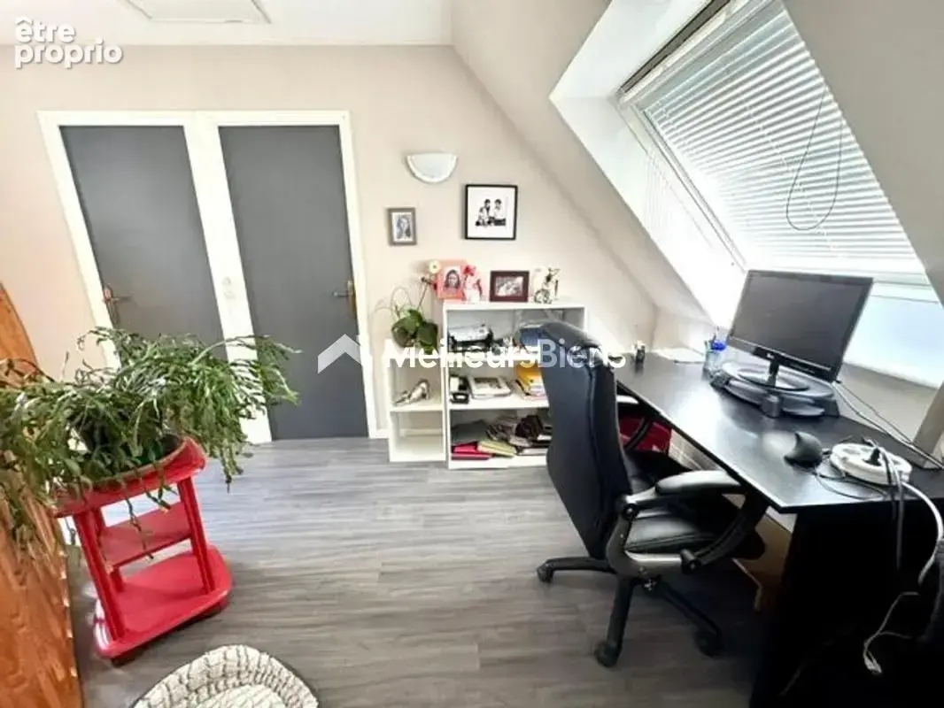 Très jolie maison 4 chambres proches commerces sans vis à vis - photo 15
