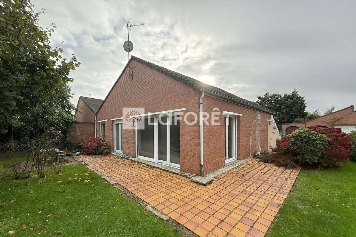 Maison à LAUWIN-PLANQUE