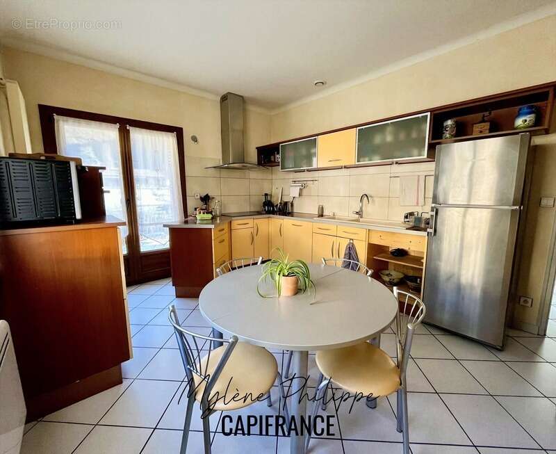 Appartement à SERRES