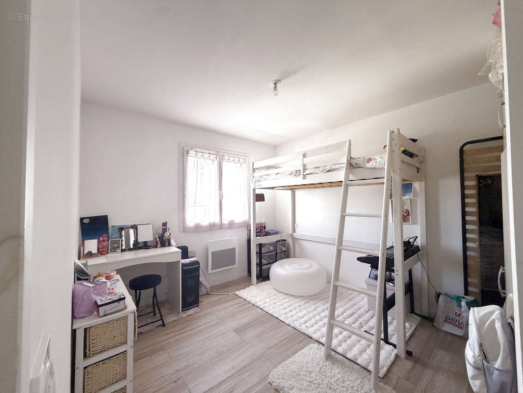 Appartement à CHATEAURENARD