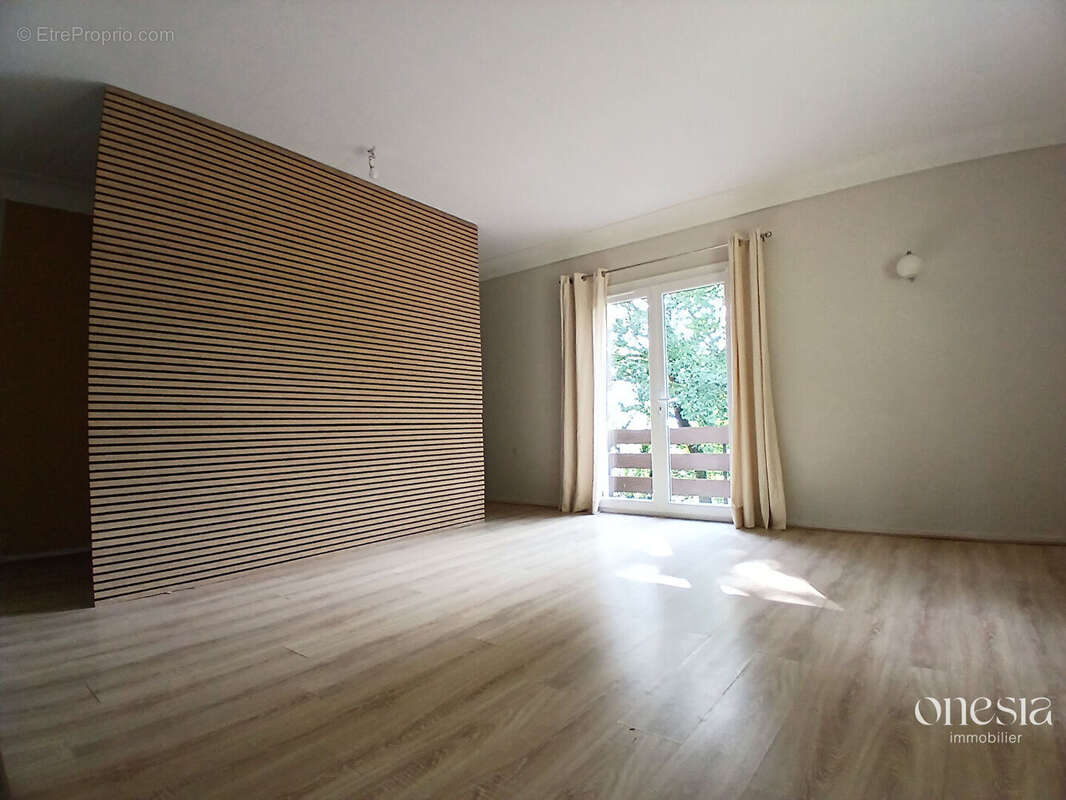 Maison 224 m² à Labastide-Monrejeau  - photo 5